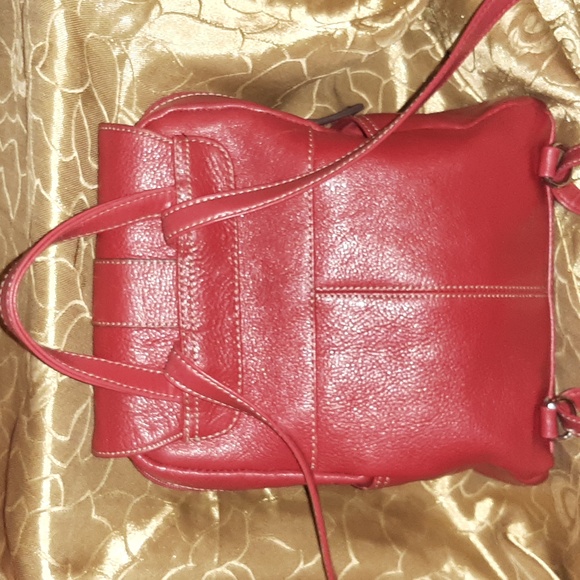 Pelle Studio- Elegant Red Leather Backpack - Picture 11 of 13